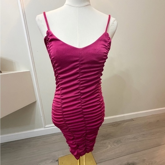 Haley & June Dresses & Skirts - Haley & June Vibrant Pink Ruched Mini Dress